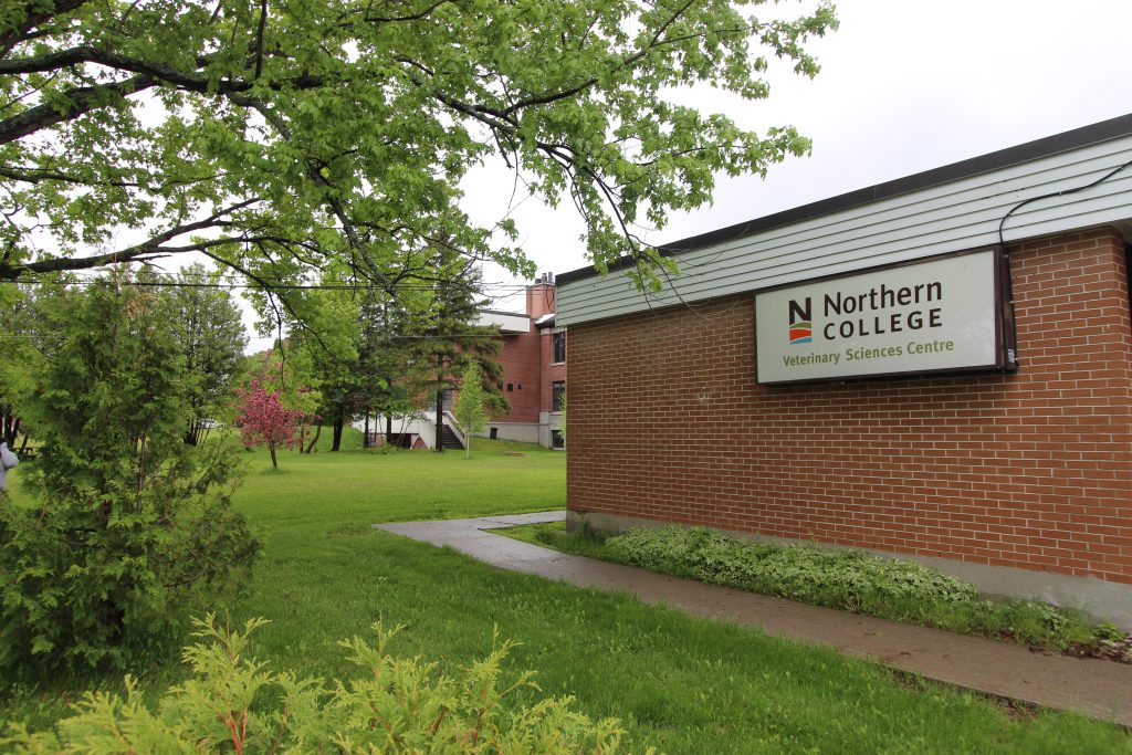 haileybury campus veterinary sciences building exterior at Northern College